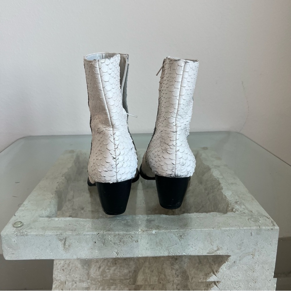 Matisse White Caty bootie - Picture 3 of 3